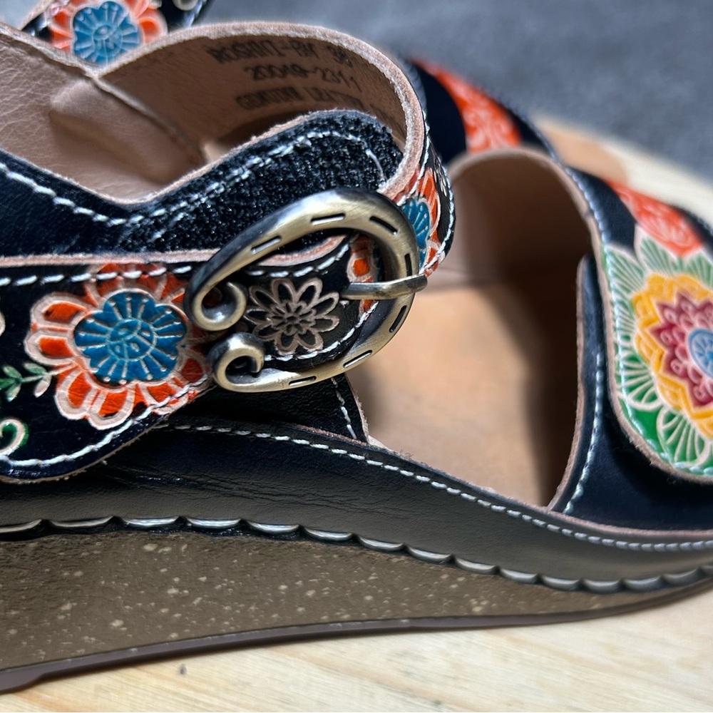 Women's Embroidered Black Multi-Color Wedge Sandals - Picture 11 of 12